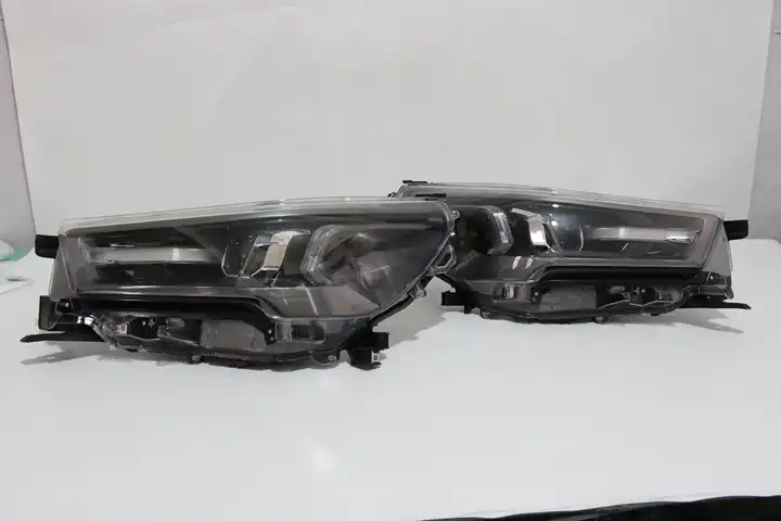 Head light Car Accessories Body Kits Car Light Lamp Headlights For Hilux Rocco 2021
